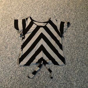 Ana Gray/Black Chevron Striped Top